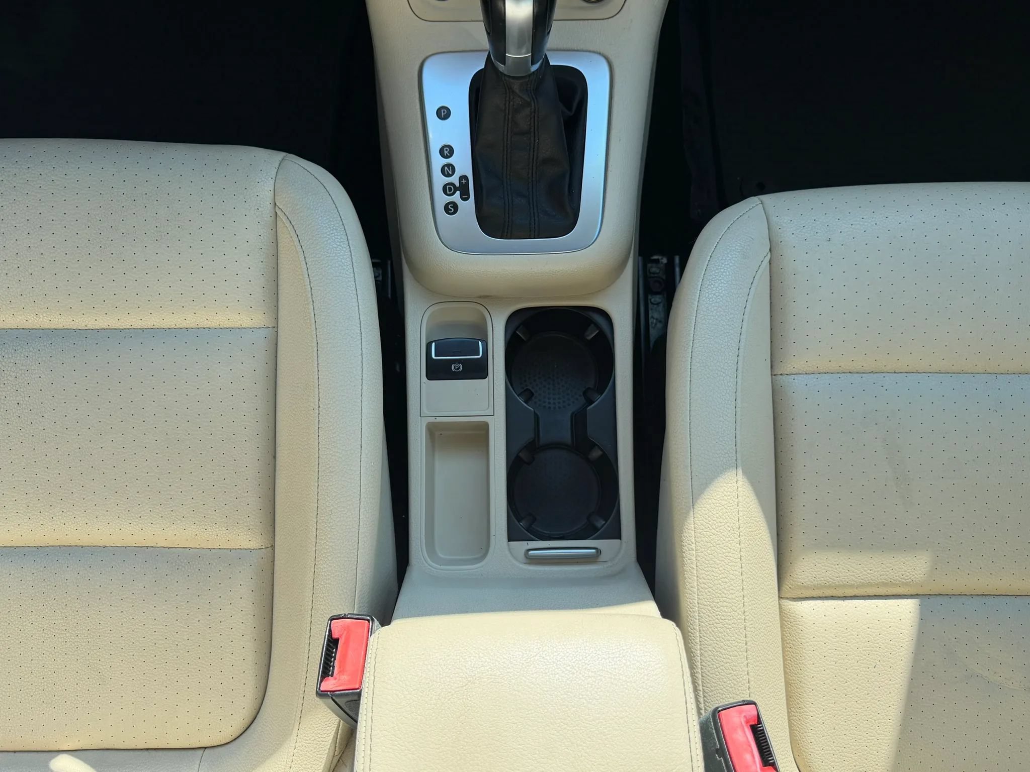 Used 2015 Volkswagen Tiguan SE FWD image 21