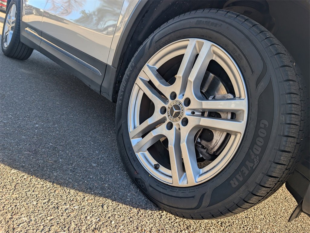 Used 2022 Mercedes-Benz GLA 250 4MATIC image 9