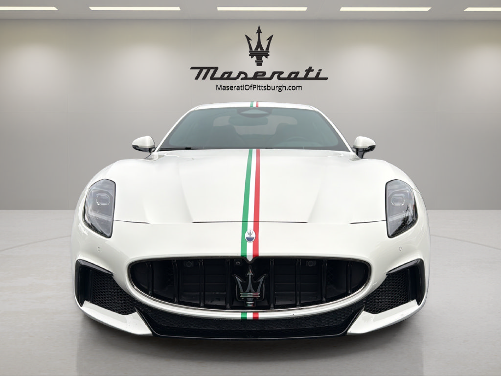 Used 2024 Maserati GranTurismo Trofeo AWD/4WD image 2