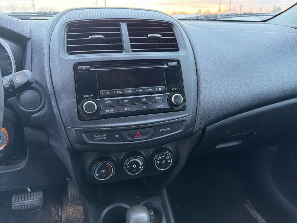 Used 2015 Mitsubishi Outlander Sport ES image 11