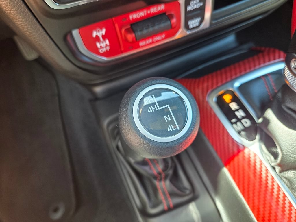 Used 2022 Jeep Wrangler Rubicon AWD/4WD image 26