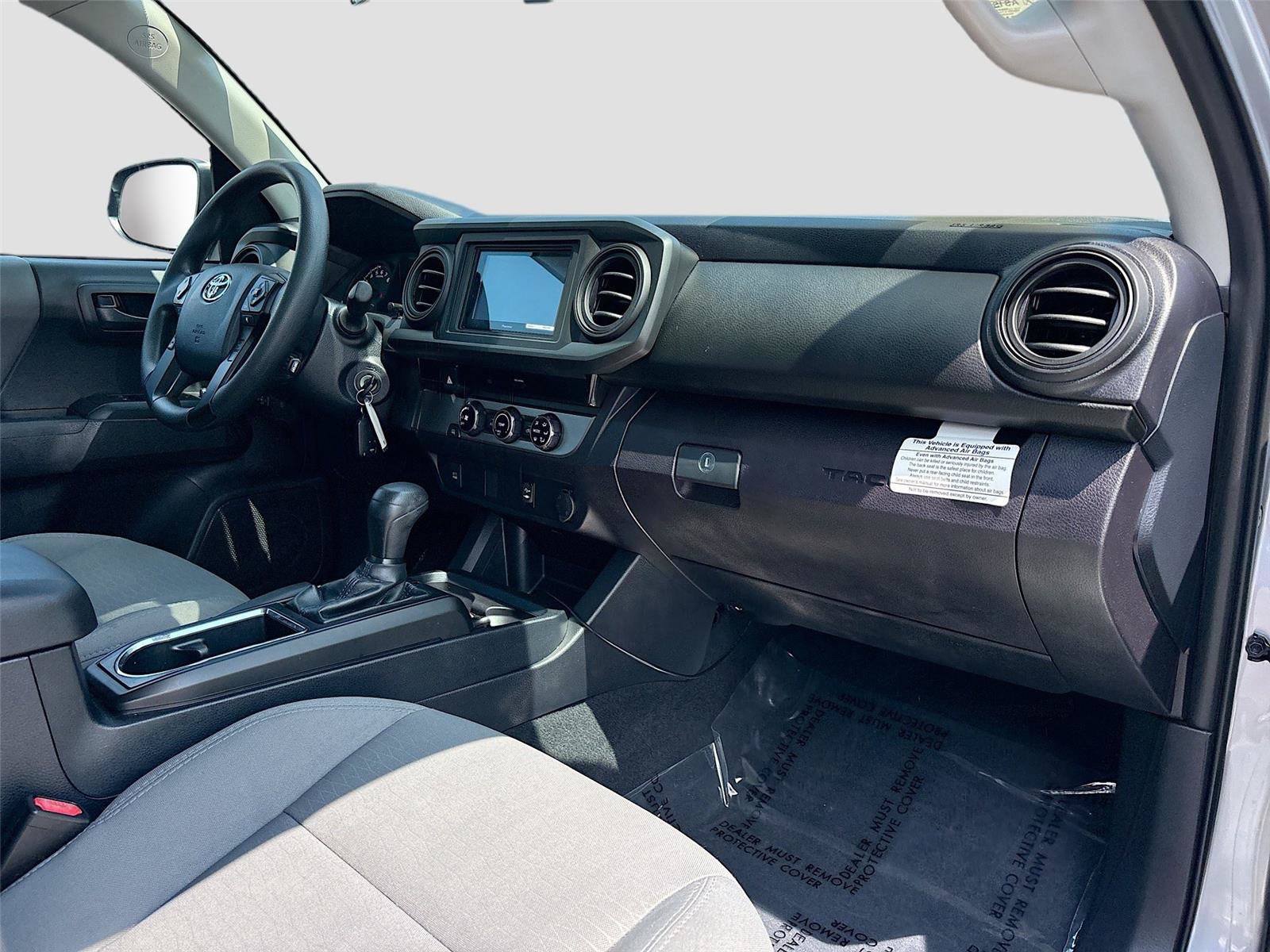 Used 2018 Toyota Tacoma SR RWD image 30