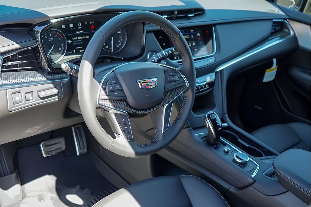 New 2026 Cadillac XT5 Sportv w/ LPO, Onyx Lite Package AWD/4WD image 9