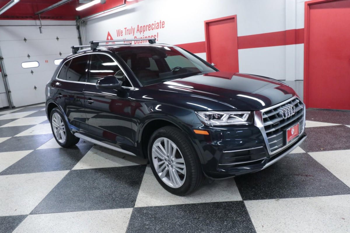Used 2019 Audi Q5 2.0T Premium Plus w/ Premium Plus Package AWD/4WD image 3
