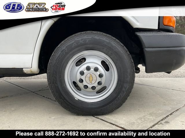 Used 2013 Chevrolet Express 3500 Work Van image 9