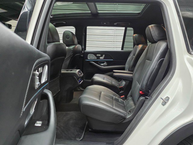 Used 2021 Mercedes-Benz GLS 450 4MATIC image 16