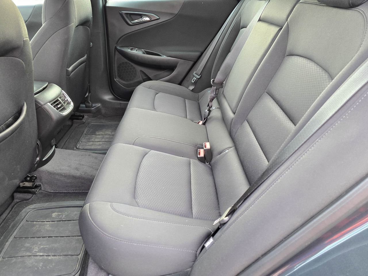 Used 2018 Chevrolet Malibu LT image 13