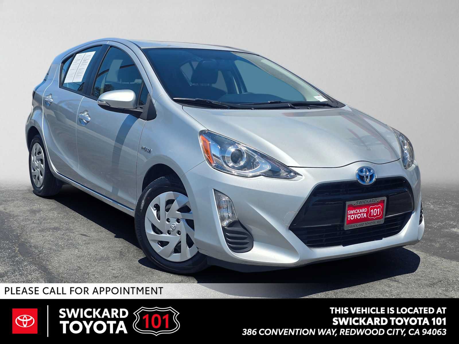 Used 2016 Toyota Prius C Two FWD image 1