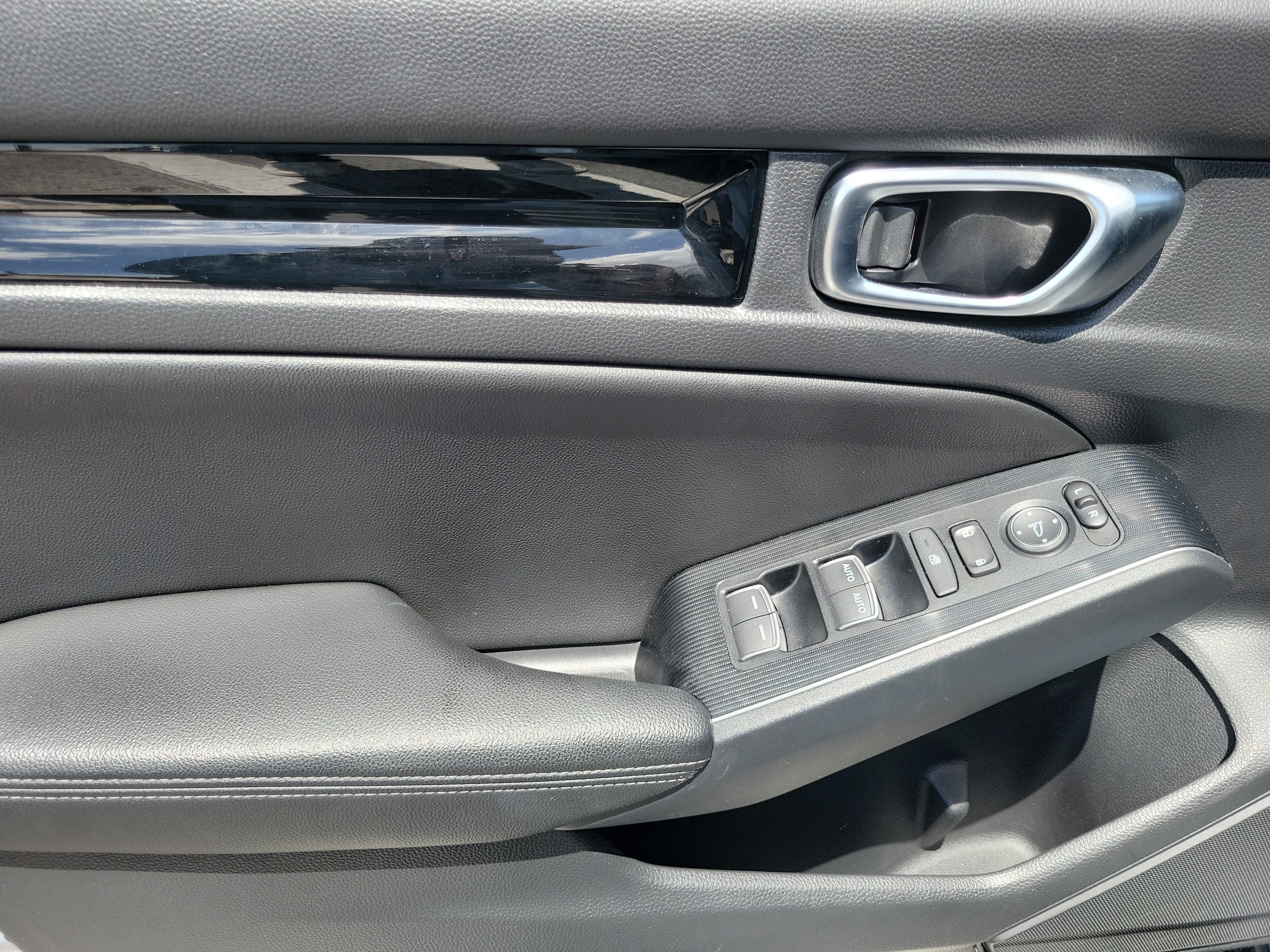Certified 2024 Honda Civic Sport Touring image 19