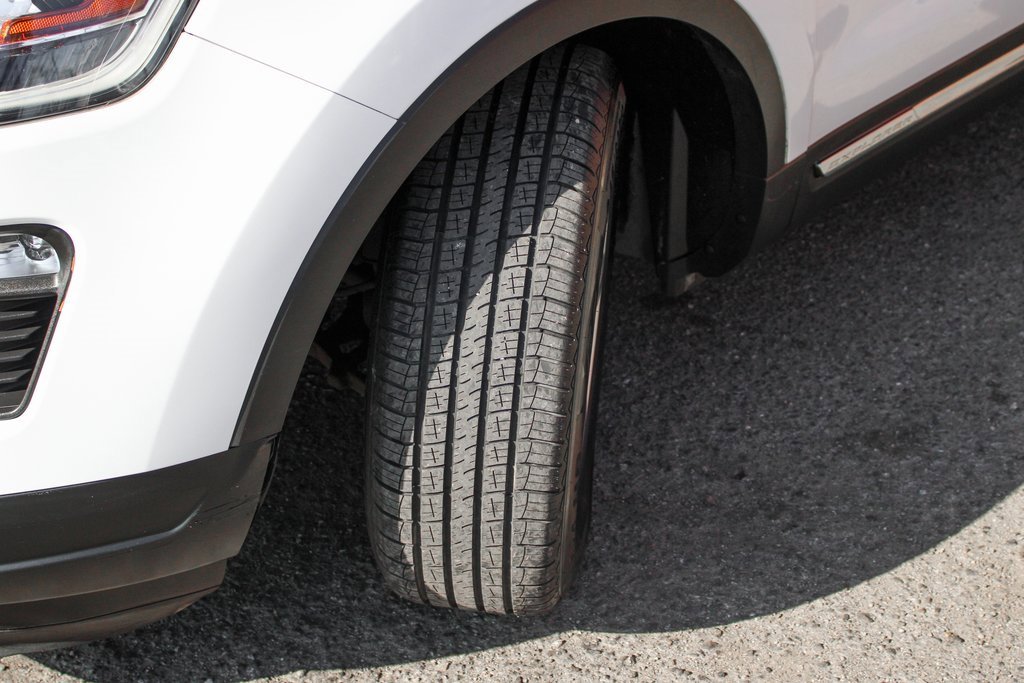 Used 2019 Ford Explorer XLT w/ Equipment Group 201A image 43