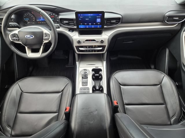 Used 2024 Ford Explorer XLT w/ Equipment Group 202A RWD image 25