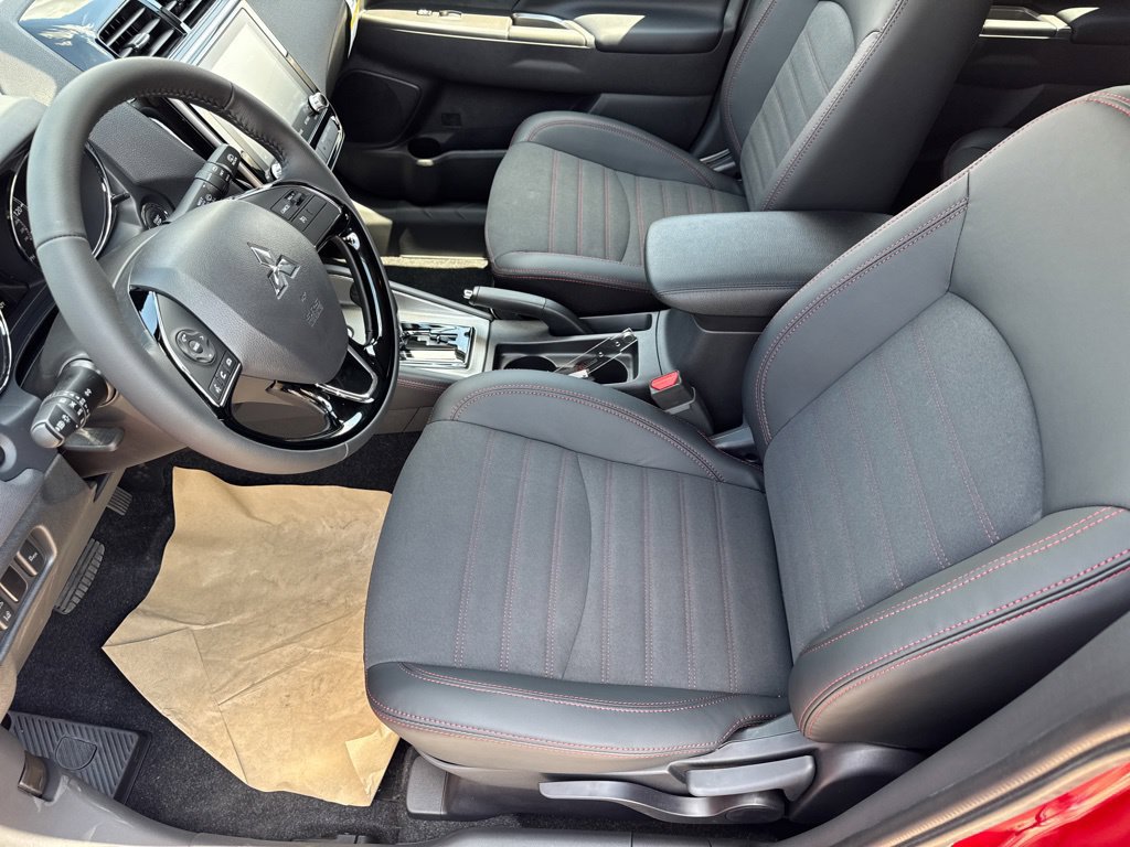 New 2027 Mitsubishi Outlander Sport SE FWD image 22