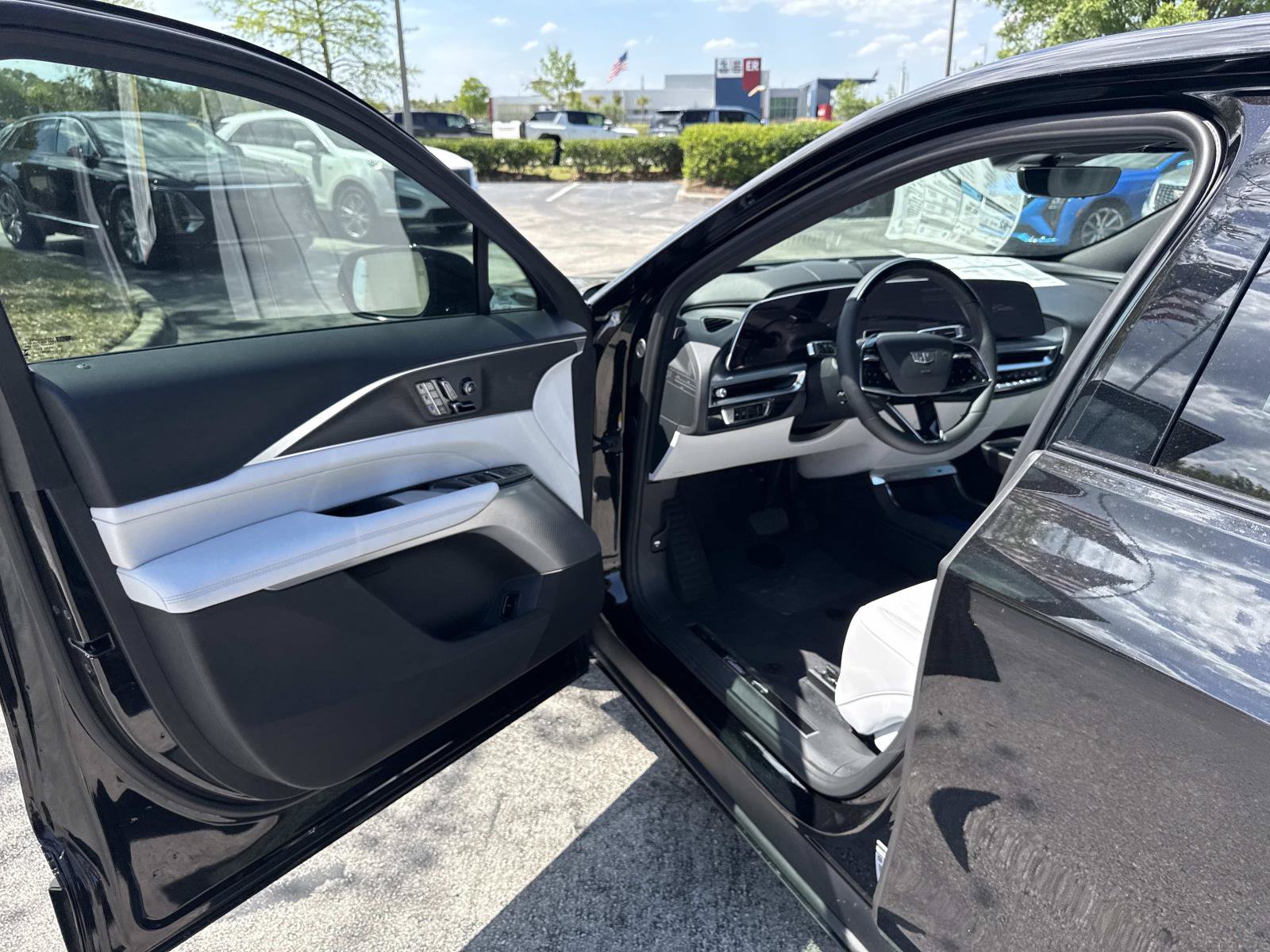 New 2026 Cadillac Lyriq Signature Sport w/ LPO, Floor Liner Package RWD image 20