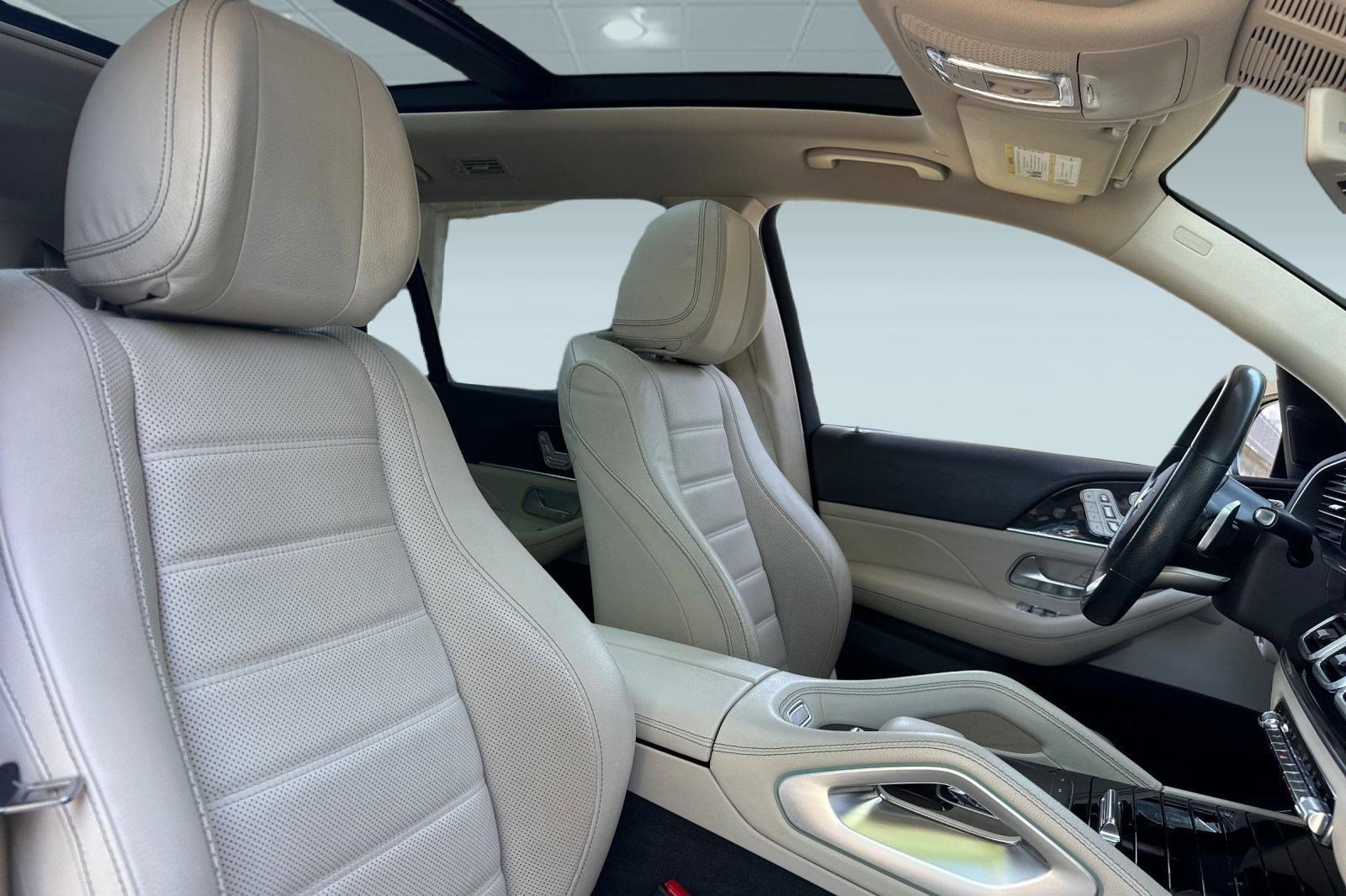 Used 2020 Mercedes-Benz GLS 580 4MATIC image 33