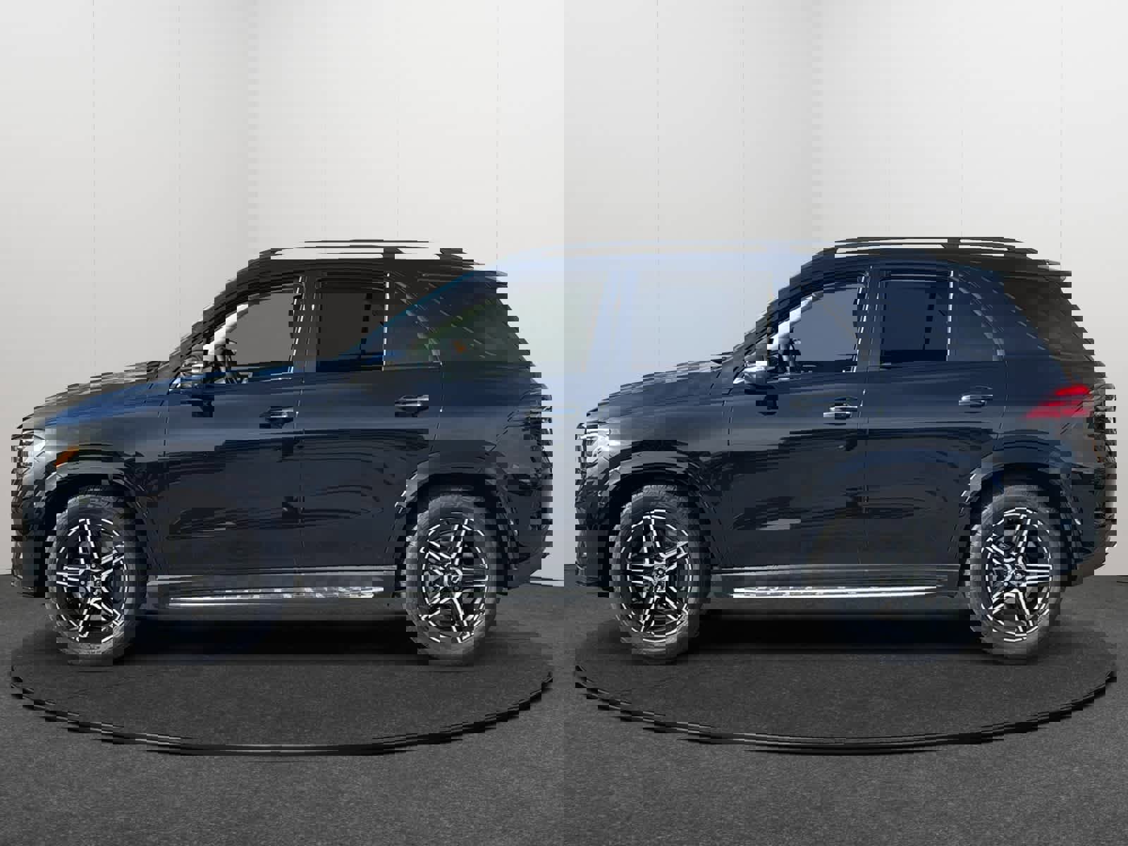 New 2026 Mercedes-Benz GLE 350 4MATIC image 3