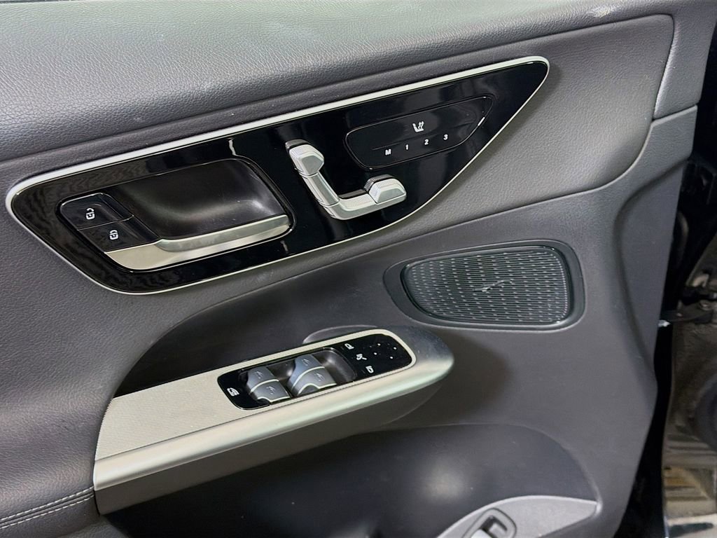 Used 2026 Mercedes-Benz GLC 300 4MATIC image 20