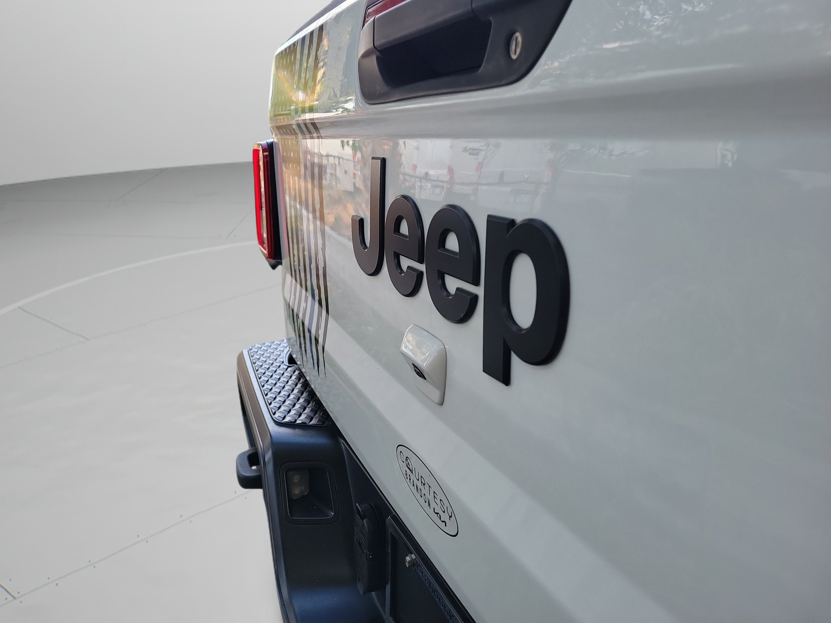 Used 2021 Jeep Gladiator Sport AWD/4WD image 36