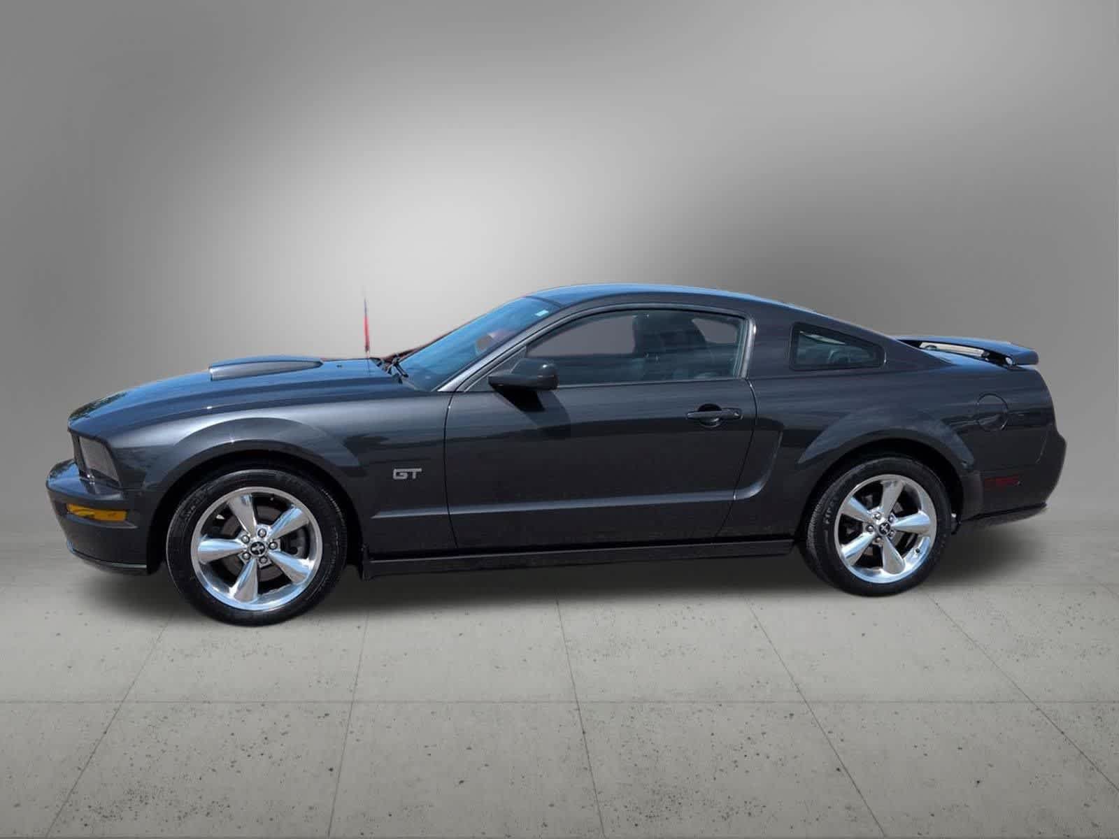 Used 2007 Ford Mustang GT Premium RWD image 3