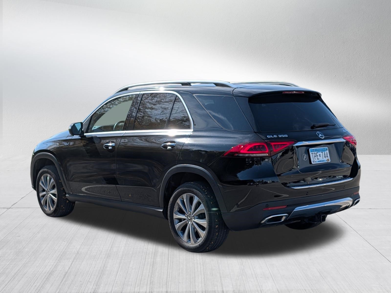 Used 2020 Mercedes-Benz GLE 350 4MATIC image 5