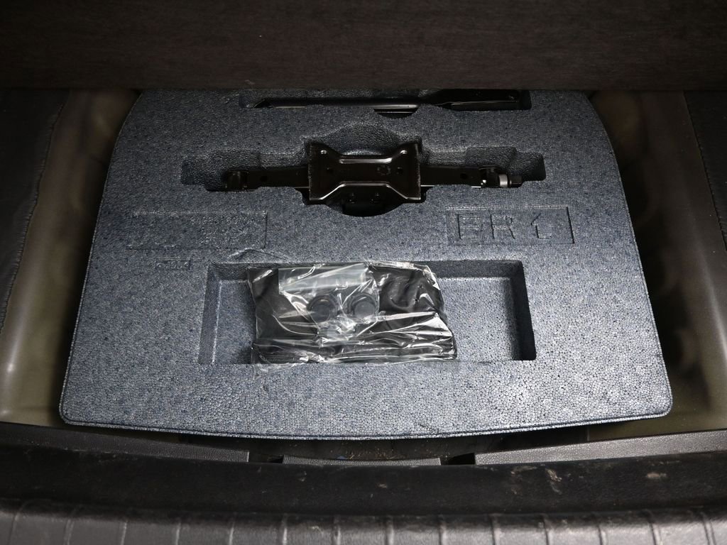 Used 2024 Nissan Altima 2.5 SV image 33