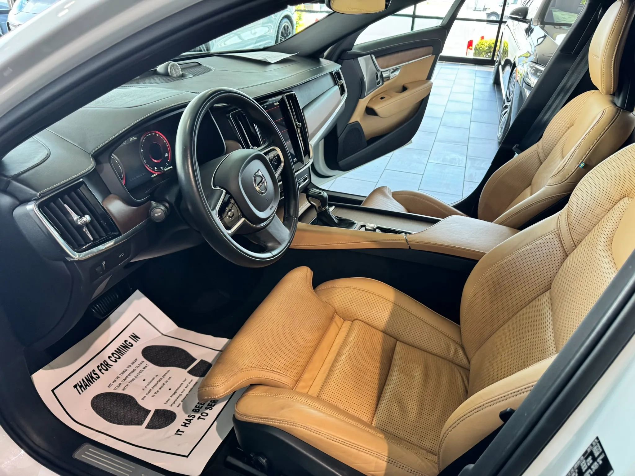Used 2017 Volvo S90 T6 Inscription w/ Vision Package AWD/4WD image 9