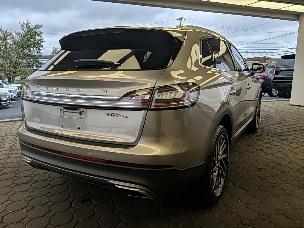 Used 2019 Lincoln Nautilus Reserve image 5