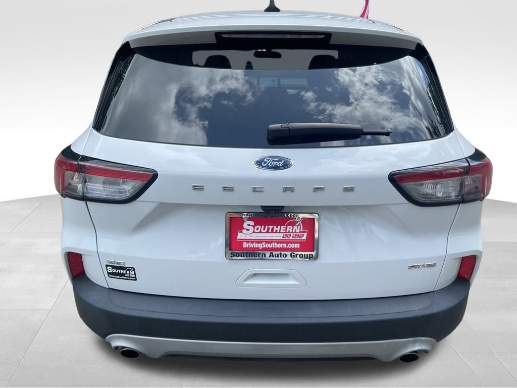 Used 2021 Ford Escape SE image 5