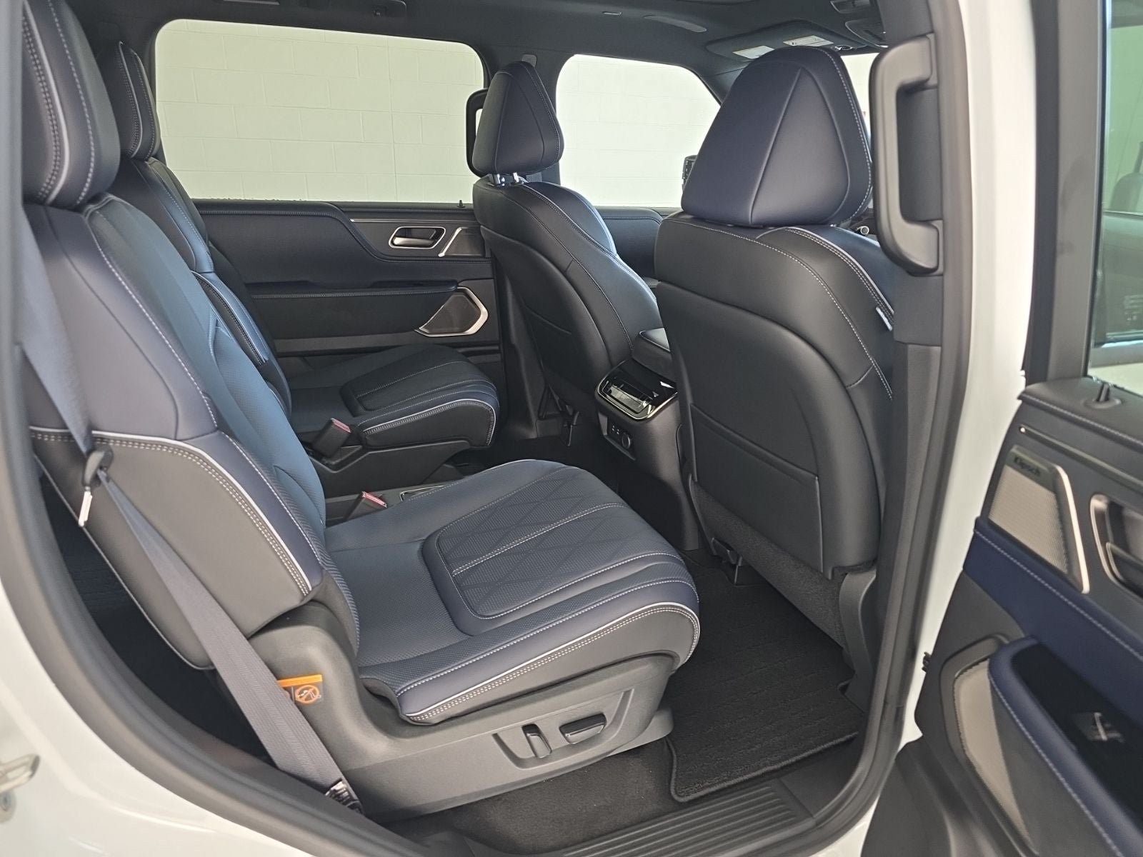 New 2026 INFINITI QX80 4WD w/ Sport Exterior Package image 12