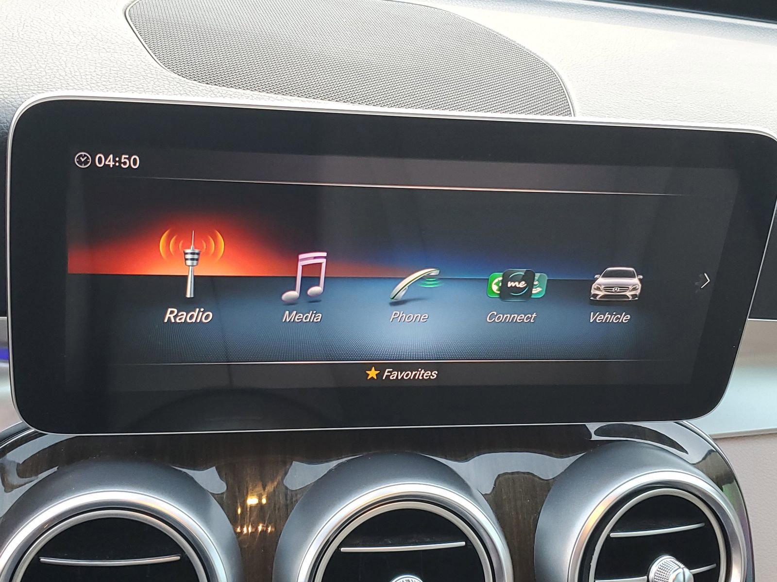 Used 2021 Mercedes-Benz C 300 Sedan w/ Premium Package image 17