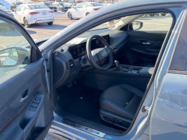 New 2026 Nissan Sentra SR w/ SR Premium Package FWD image 13