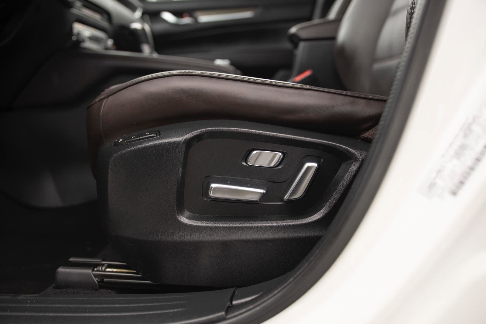 Used 2019 MAZDA CX-5 Signature image 12