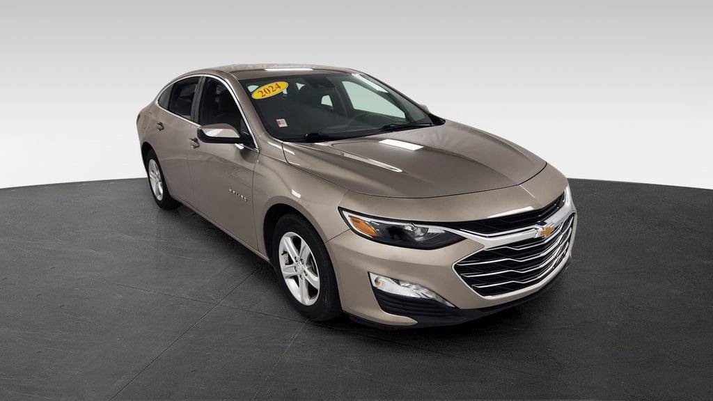 Used 2024 Chevrolet Malibu LT FWD image 1