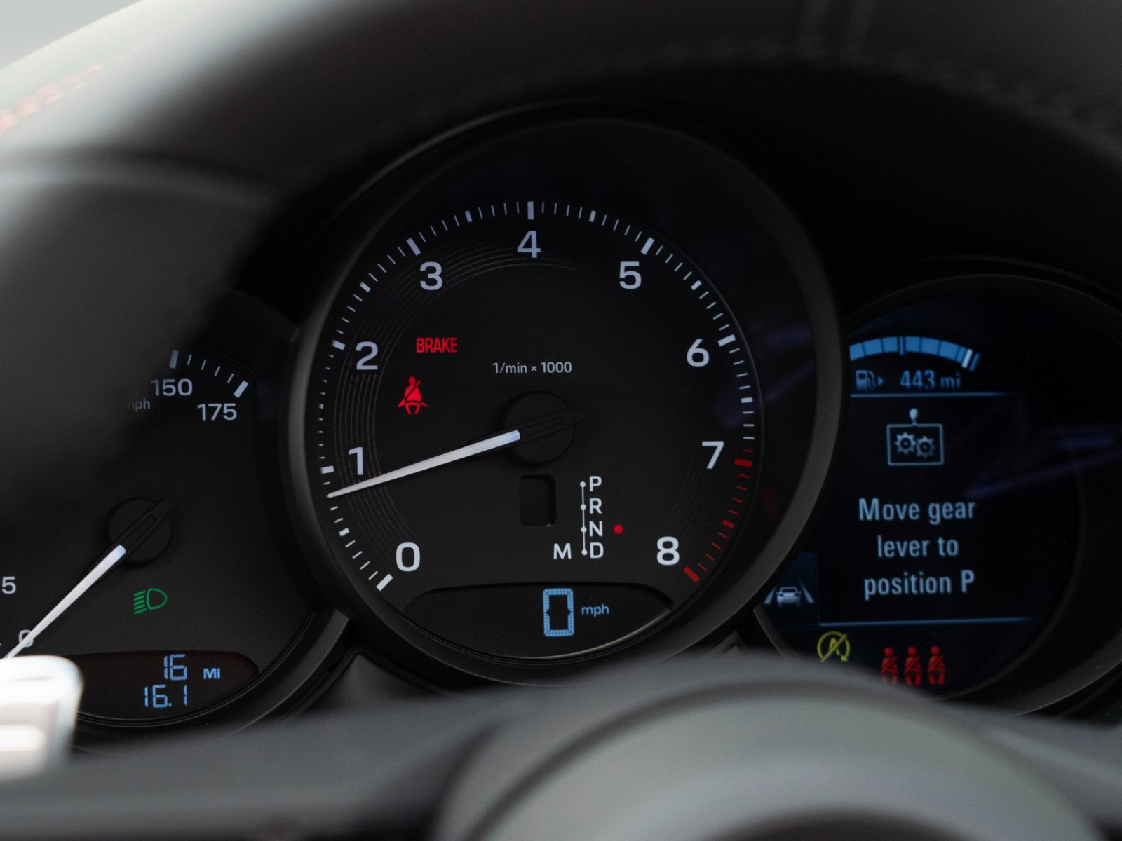 New 2026 Porsche Macan image 24