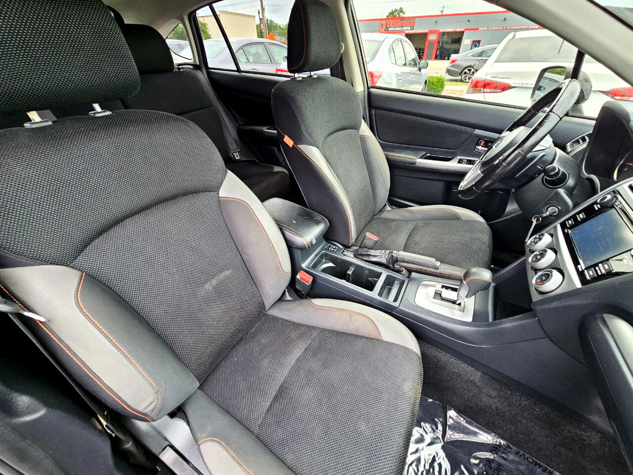 Used 2017 Subaru Crosstrek 2.0i Premium image 18