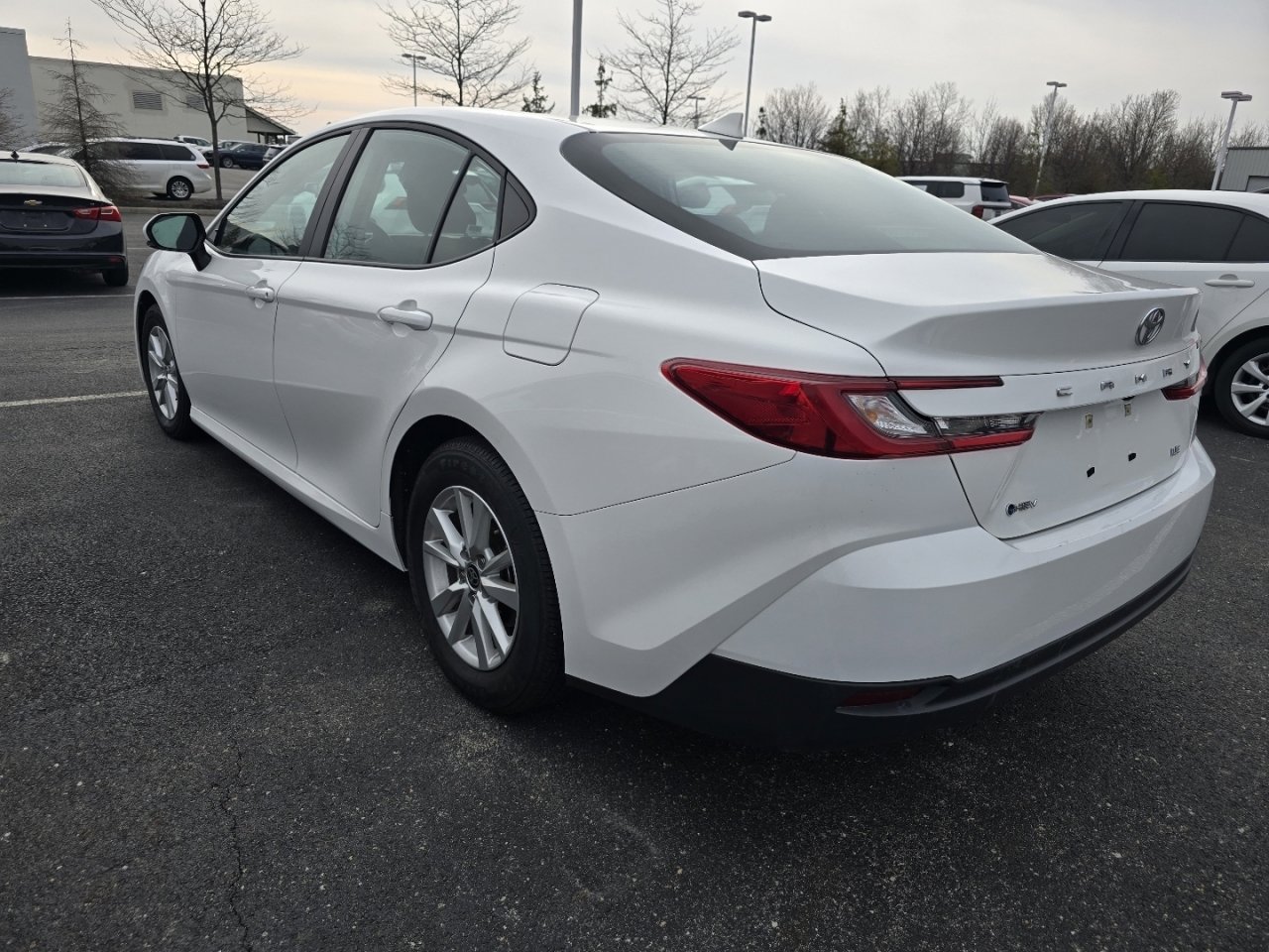 Used 2025 Toyota Camry LE image 5