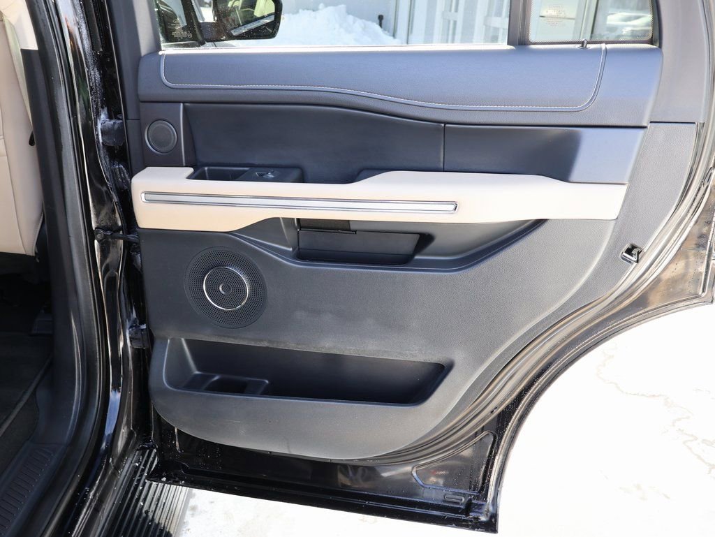Used 2024 Ford Expedition Limited image 37