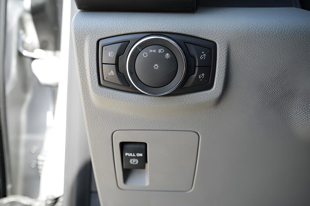 Used 2017 Ford F150 XL w/ Equipment Group 101A Mid AWD/4WD image 25