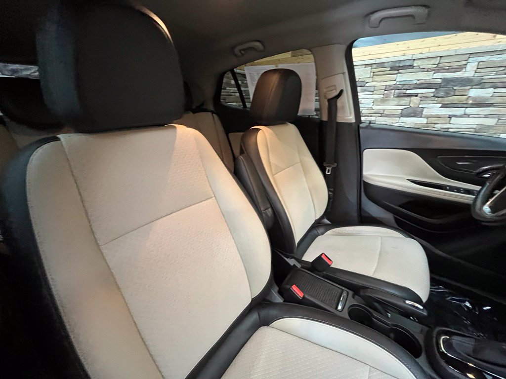 Used 2019 Buick Encore Preferred AWD/4WD image 29