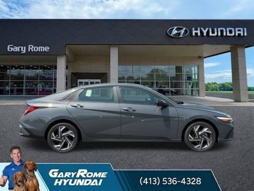 Certified 2025 Hyundai Elantra SEL FWD image 10