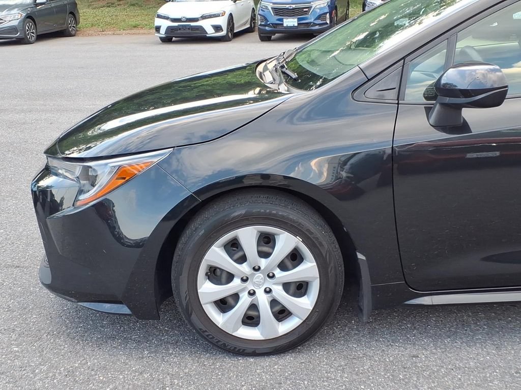 Used 2022 Toyota Corolla LE FWD image 7