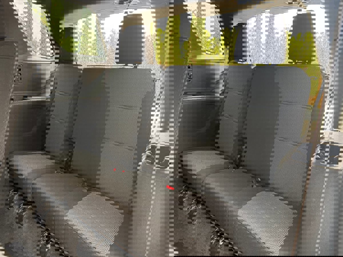 Used 2023 Chevrolet Traverse LT image 16