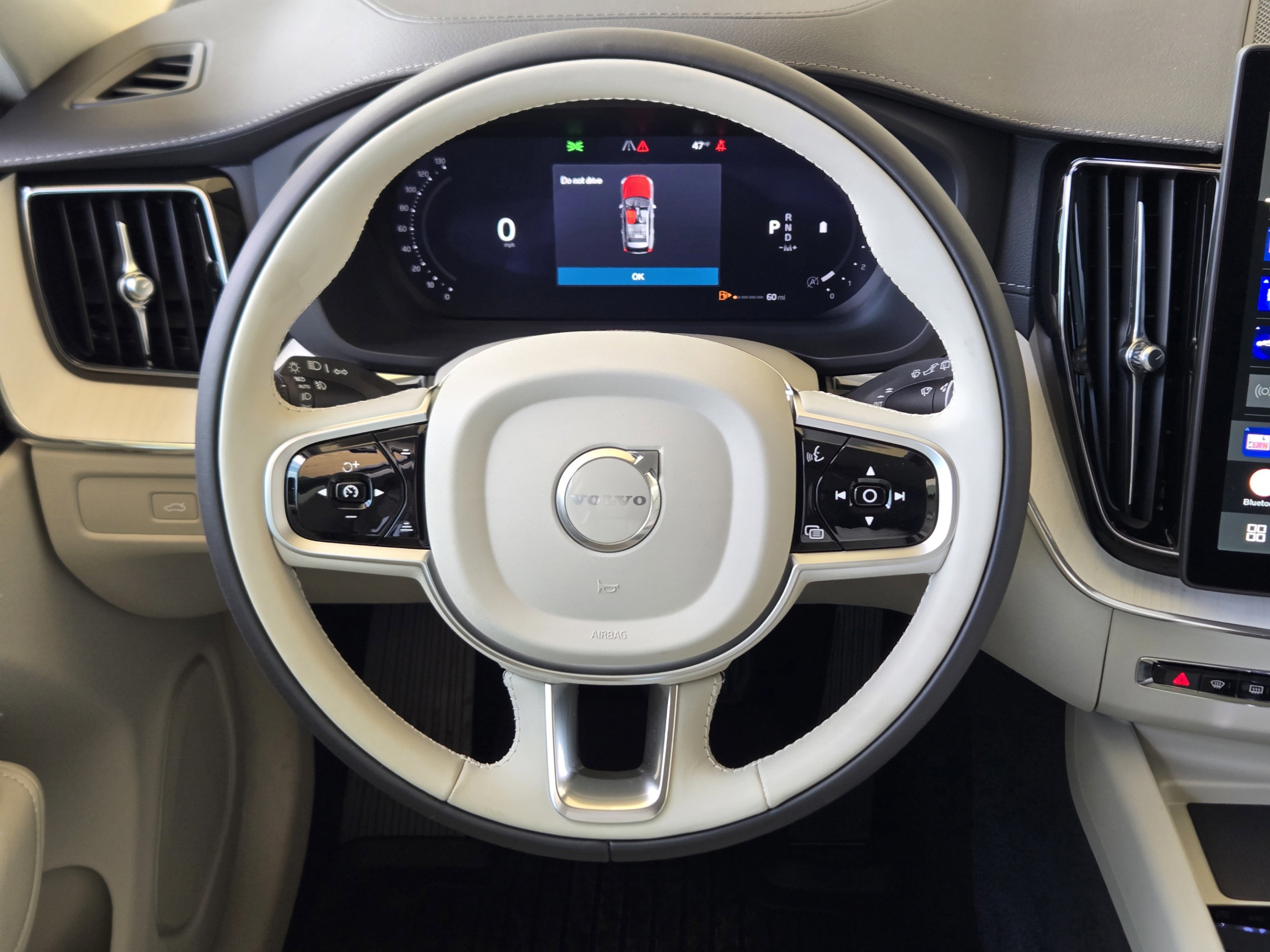 Used 2026 Volvo XC60 B5 Ultra w/ Protection Package Premier AWD/4WD image 24