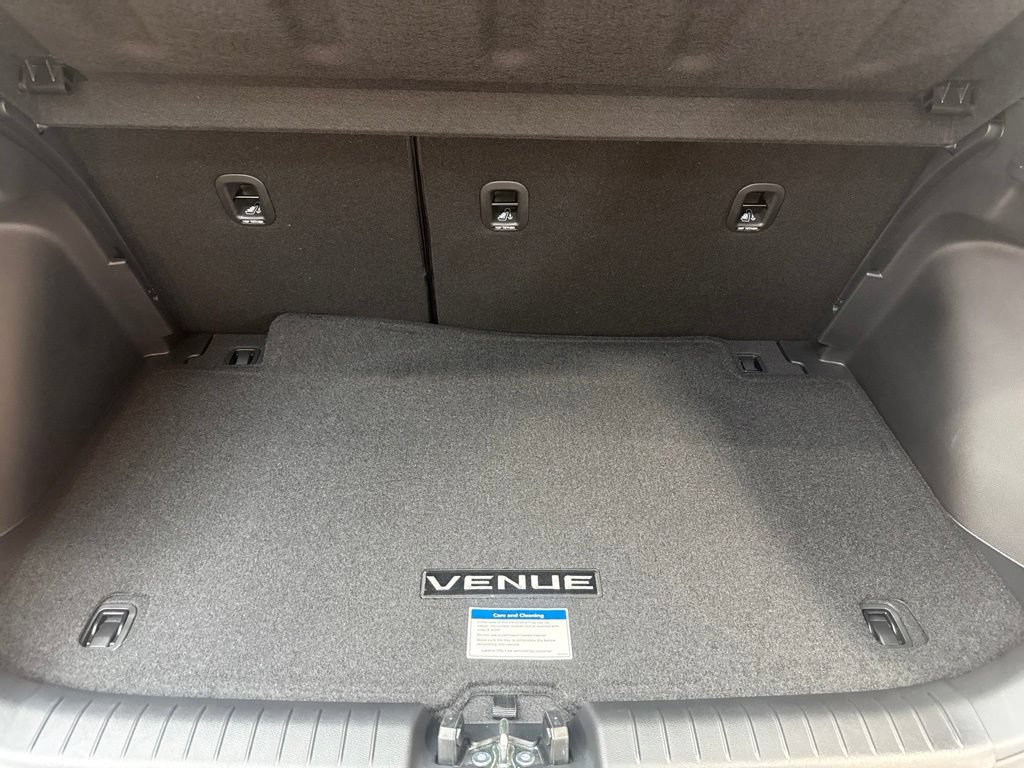 New 2026 Hyundai Venue SEL FWD image 9