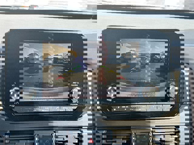 New 2025 Nissan Pathfinder S image 16