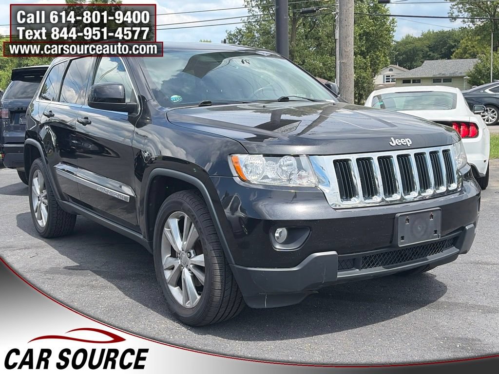 Used 2013 Jeep Grand Cherokee Laredo AWD/4WD image 3
