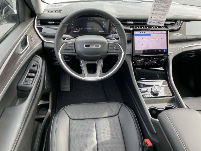New 2024 Jeep Grand Cherokee Limited 4xe w/ Luxury Tech Group II AWD/4WD image 9