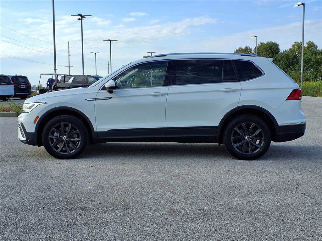 Used 2024 Volkswagen Tiguan Wolfsburg Edition image 24