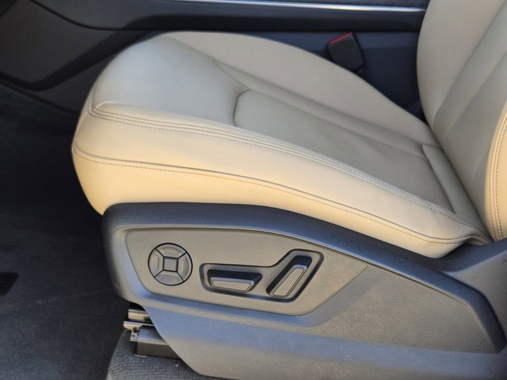 New 2026 Audi Q7 3.0T Premium image 30