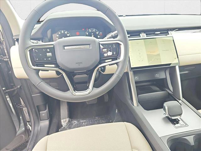 New 2025 Land Rover Discovery Sport S image 17