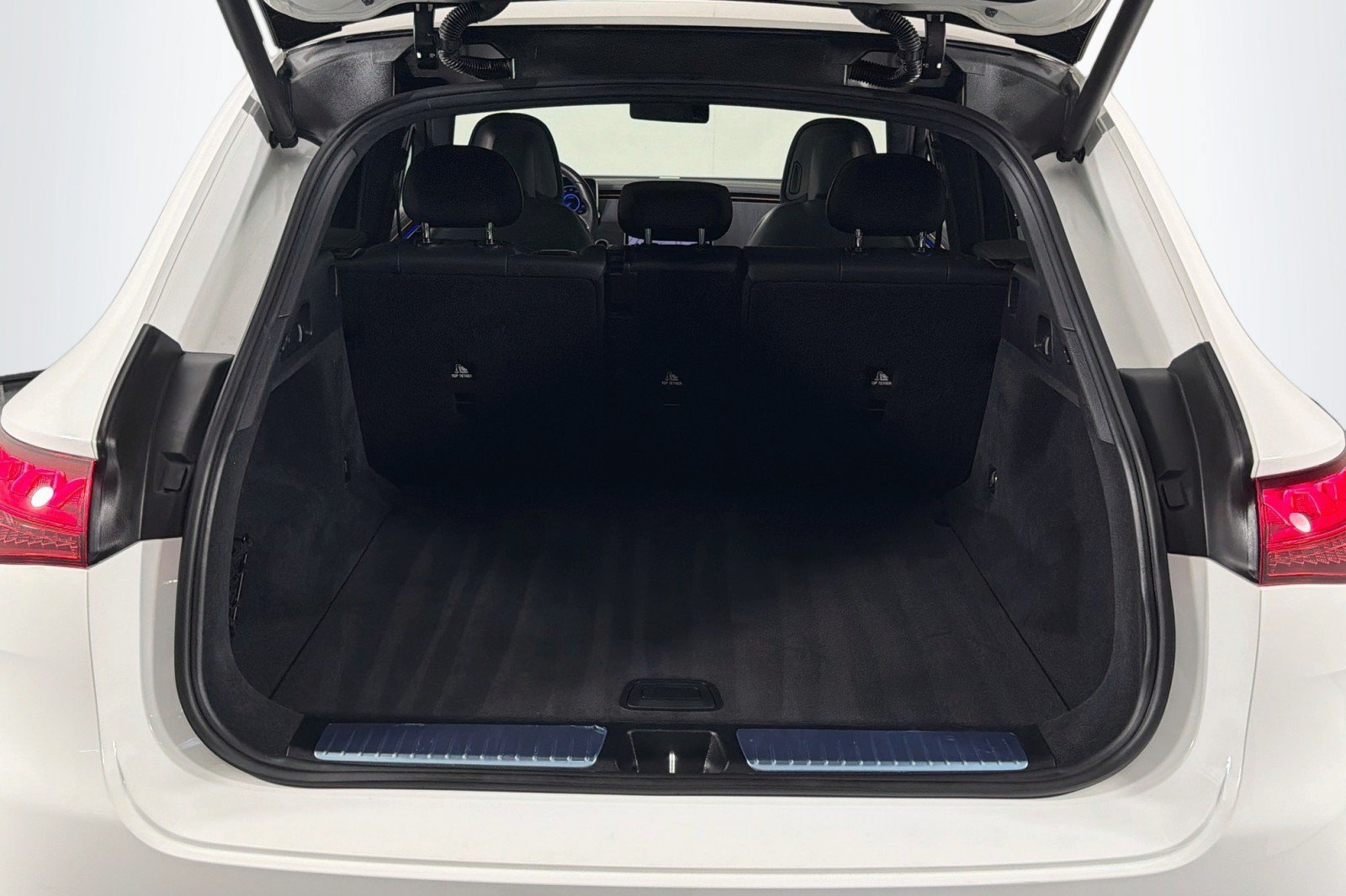 Certified 2024 Mercedes-Benz EQE 350+ 4MATIC SUV image 25